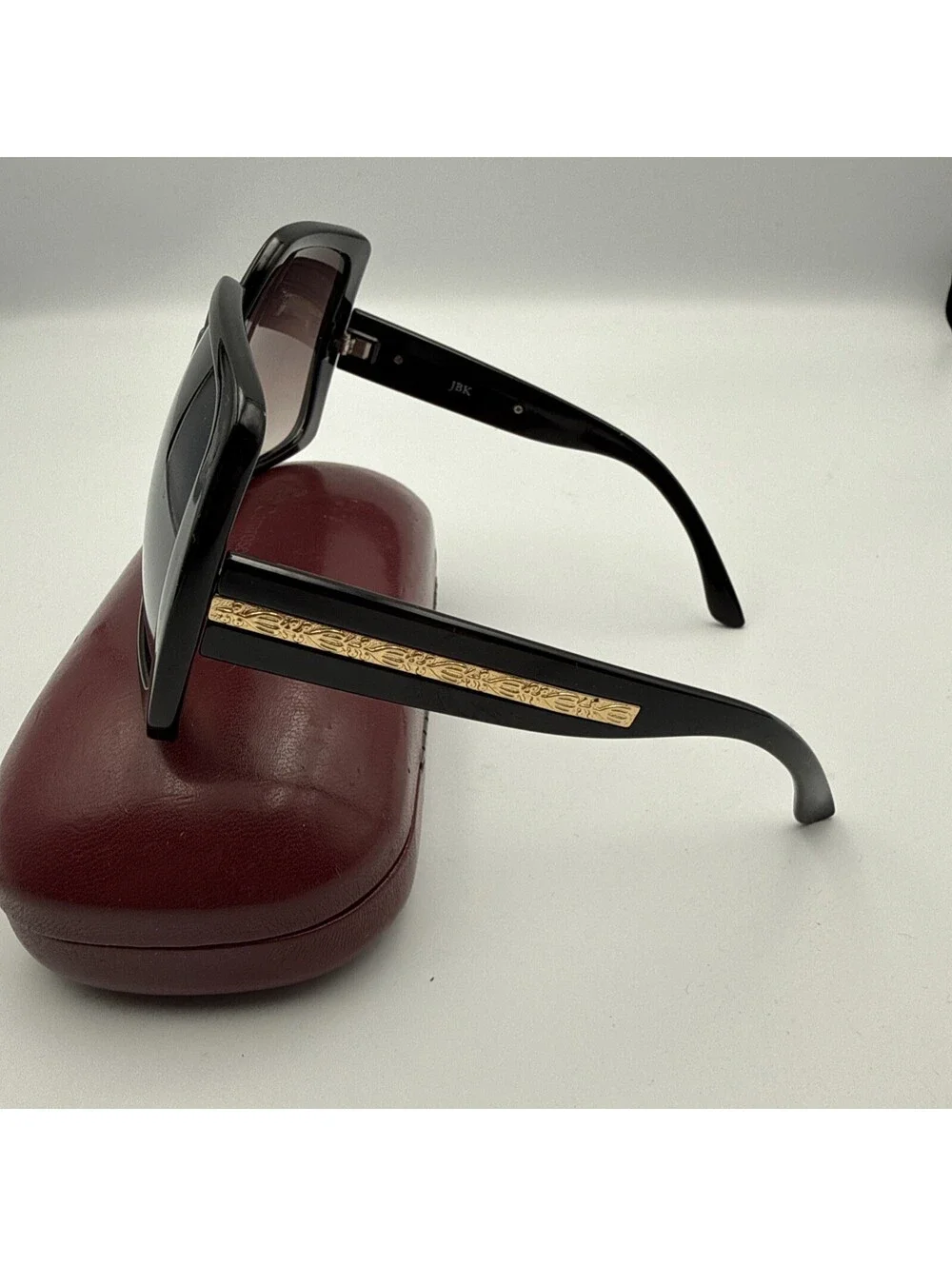 Camrose & Kross Jackie Kennedy Style Oversized Sunglasses w/ Case & Certificate